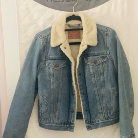 Levi's Jackets & Blazers - Women Levi’s Trucker Jacket